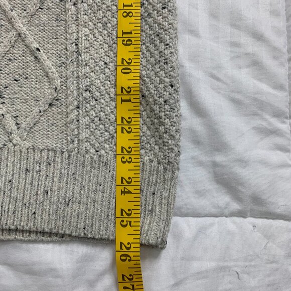 Wind River Heritage Men’s Heavy Cable-Knit Sweater – Medium - Picture 10 of 14